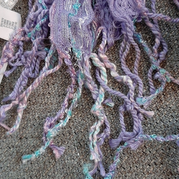 NWT Set of 2 Girls Silver & Purple Scarfs, OS - Picture 11 of 12